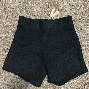 SKIMS Cozy Knit Shorts L/XL never worn, tag still on